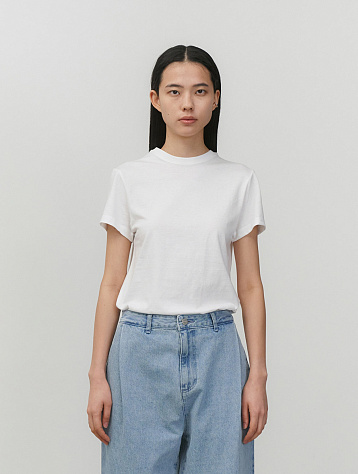 Женская футболка AMOMENTO Basic T-Shirt White