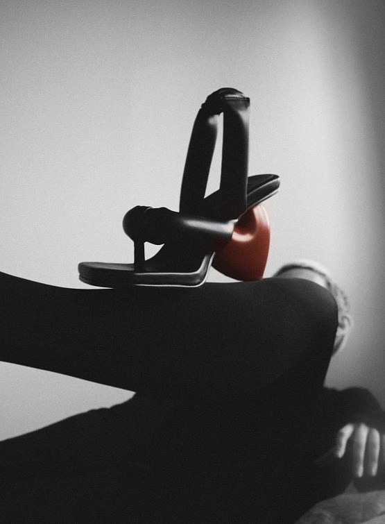 Женские туфли YUME YUME Love Heel Black Red