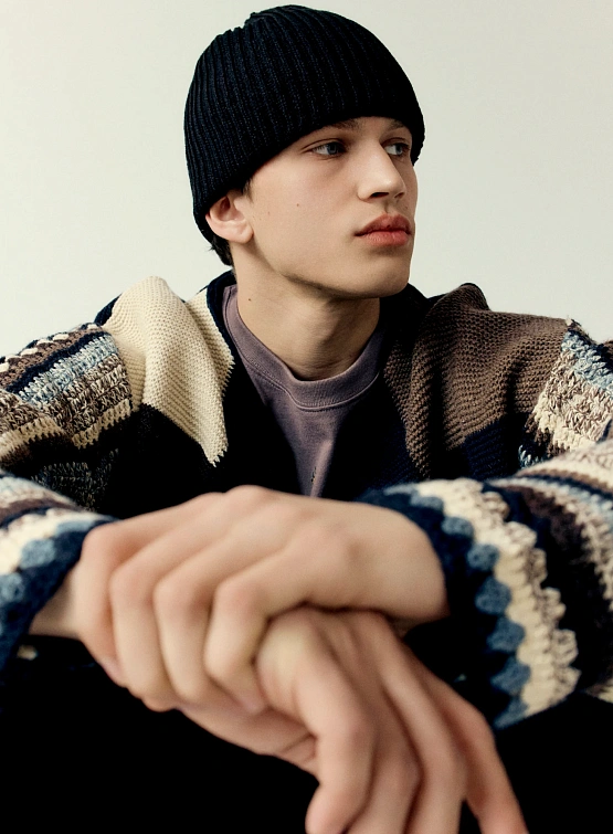 Шапка YESEYESEE Short Cascade Beanie Black