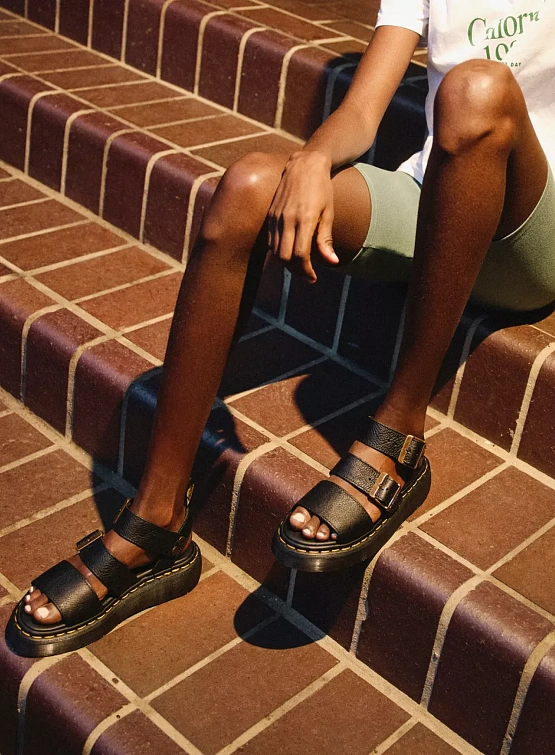 Сандалии Dr. Martens Gryphon Quad Pisa Black