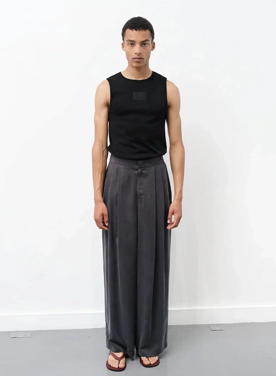 Брюки AMOMENTO Cupro Two Tuck Pants Charcoal