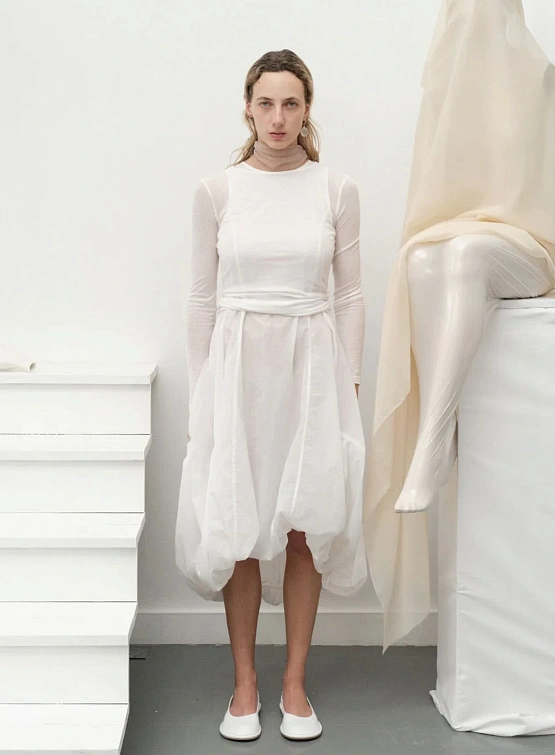 Женский лонгслив AMOMENTO Round T-Shirts White