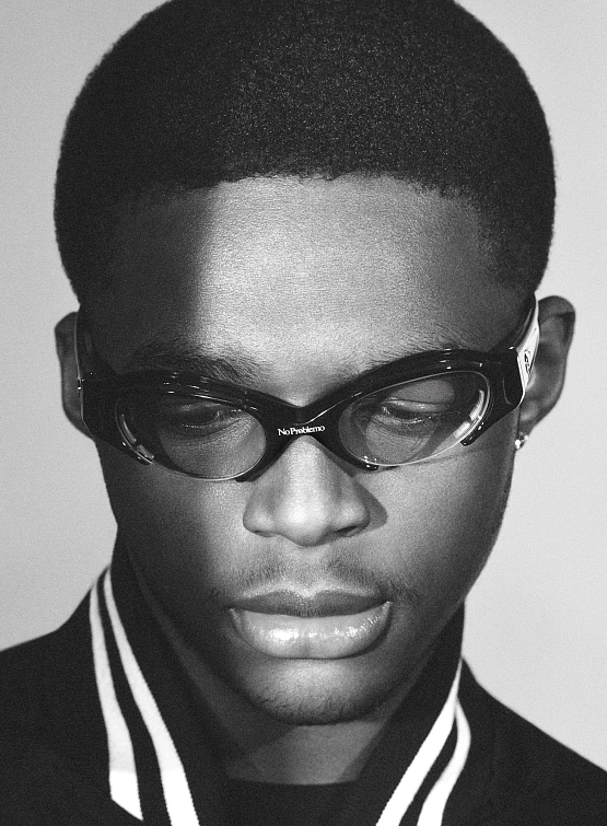 Очки NO PROBLEMO x LE SPECS Cyborg Black/Smoke Mono