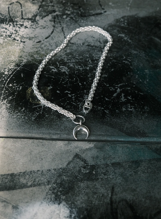 Ожерелье с подвеской Marine Serre Rhinestone Plated Moon Braided Shiny Silver