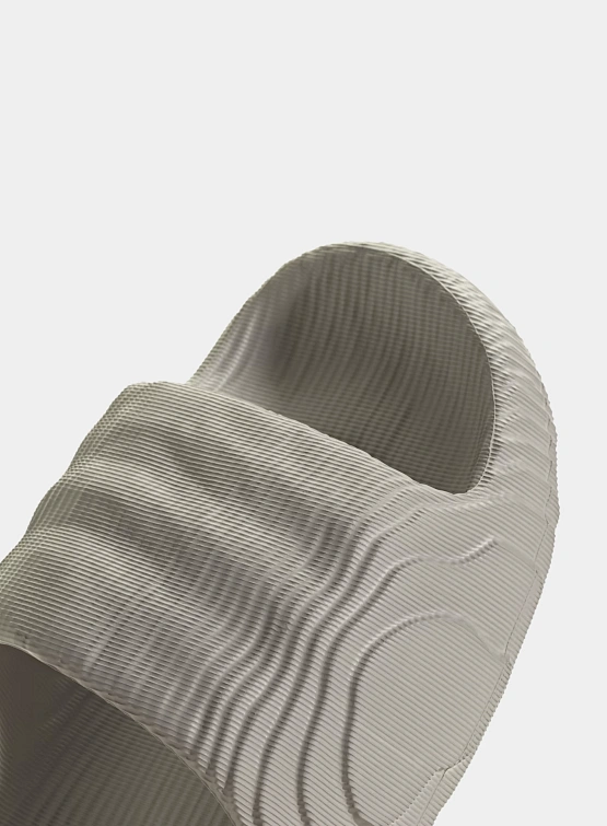 Сланцы adidas Originals Adilette 22 Light Brown