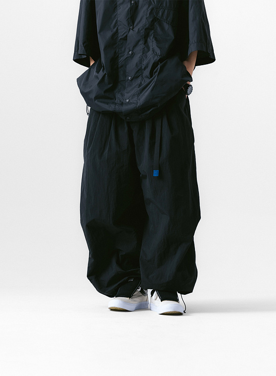 Брюки ANGLAN Nylon Tuck Belt String Balloon Pants Black