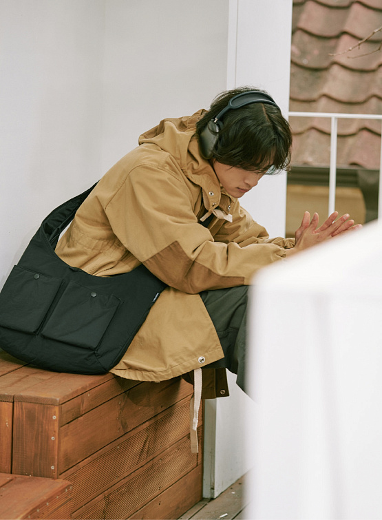 Сумка Mazi Untitled Padded Bore Bag Cross Black