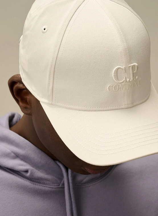 Кепка C.P. Company Gabardine Logo Cap Gauze White