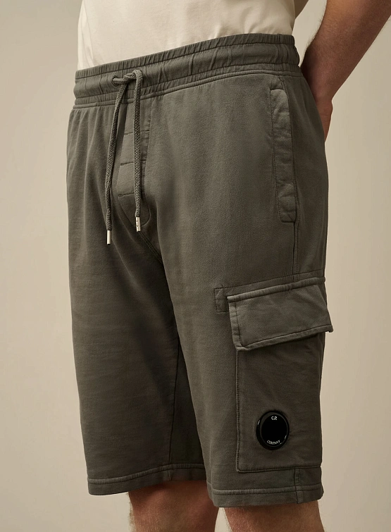 Шорты C.P. Company Light Fleece Cargo Lens Smoked Pearl