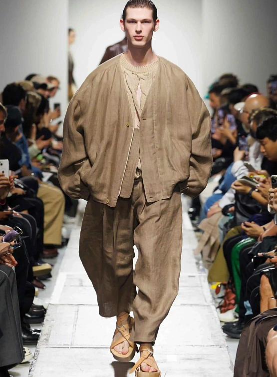 Бомбер Hed Mayner Crinkled Taffeta Bomber Medium Beige