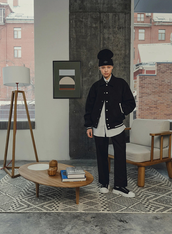 Бомбер Uniform Bridge Wool Varsity Blouson Black