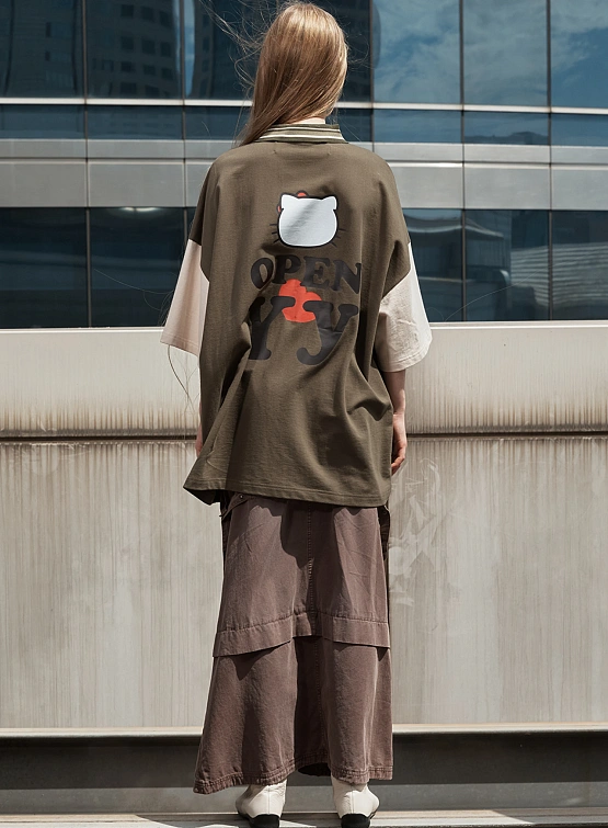 Футболка OPEN YY Hello Kitty x YY Collared T-Shirt Khaki