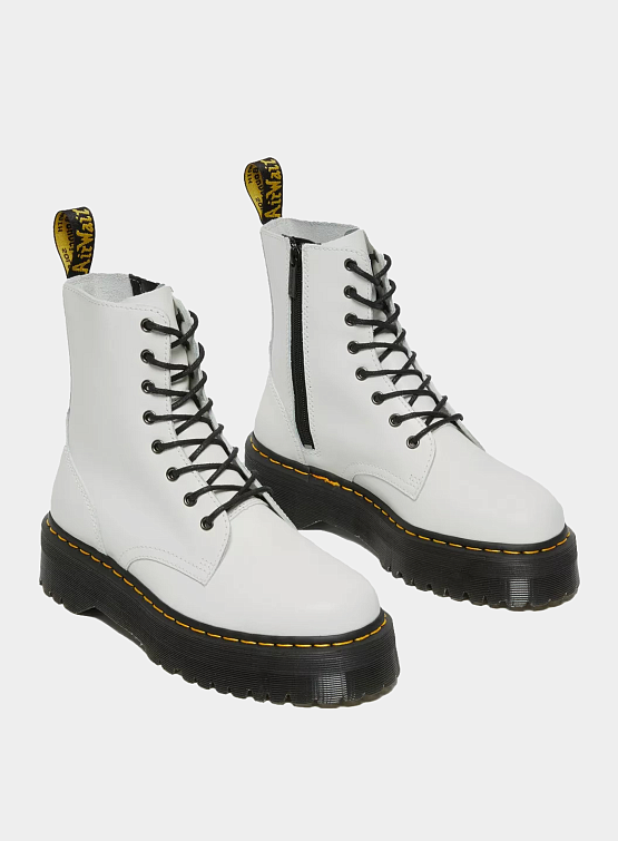 Женские ботинки Dr. Martens Jadon Smooth Platform White